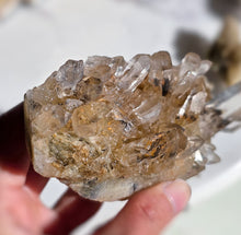 画像をギャラリービューアに読み込む, Golden Smoky Himalayan Quartz Cluster on Stand - 318g #425
