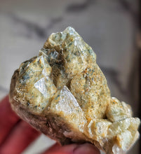 画像をギャラリービューアに読み込む, Himalayan Quartz with Golden &amp; Green Inclusions - 164g #428
