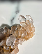 画像をギャラリービューアに読み込む, Golden Himalayan Quartz Cluster - 160g #429
