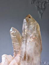 이미지를 갤러리 뷰어에 로드 , Lemurian Citrine Quartz Cluster on Clear Stand - 1.56kg #134
