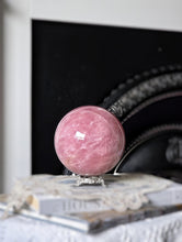 이미지를 갤러리 뷰어에 로드 , Large Rose Quartz Sphere - 2.76kg #4
