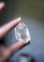 이미지를 갤러리 뷰어에 로드 , Lemurian Seed Clear Quartz - 53g #351
