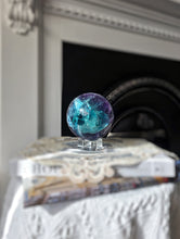 이미지를 갤러리 뷰어에 로드 , Rainbow Fluorite Sphere - 1.6kg #18
