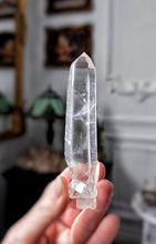 Cargar imagen en el visor de la galería, Lemurian Seed Clear Quartz - 71g #348
