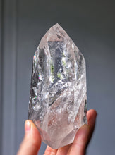 이미지를 갤러리 뷰어에 로드 , High Grade Clear Quartz Tower - 440g #336
