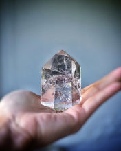 이미지를 갤러리 뷰어에 로드 , 30% OFF | Clear Quartz Tower / Point with Mica Inclusion - small 127g #326 (chipped)
