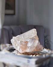 將圖片載入圖庫檢視器 Large Chunky Pink Himalayan Quartz Cluster - 3.97kg #475
