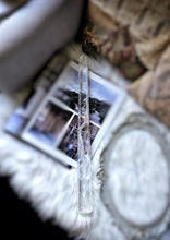 Cargar imagen en el visor de la galería, Large High Grade Clear Quartz Tower - Tall &amp; Skinny 960g  #304

