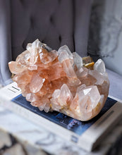 將圖片載入圖庫檢視器 Large Pink Himalayan Quartz Cluster - 5.6kg #481
