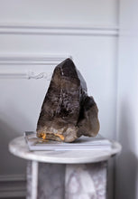 將圖片載入圖庫檢視器 Giant Nigerian Smoky Quartz Point / Cluster - 7.92kg #88
