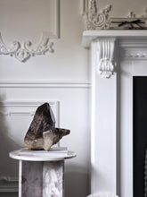 將圖片載入圖庫檢視器 Giant Nigerian Smoky Quartz Point / Cluster - 7.92kg #88
