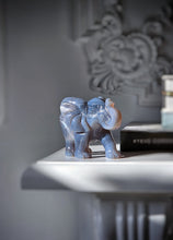 Cargar imagen en el visor de la galería, Blue Agate Geode Elephant Carving - 413g #436
