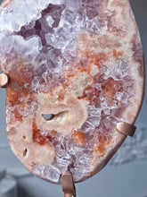 將圖片載入圖庫檢視器 Pink Amethyst Slab on Rose Gold Stand - 1.18kg #404
