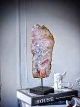 將圖片載入圖庫檢視器 Pink Amethyst Slab on Black Stand - 1.75kg #46

