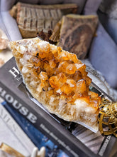 將圖片載入圖庫檢視器 Citrine Quartz Cluster - 1.68kg #414
