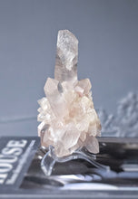 Cargar imagen en el visor de la galería, Smoky Pink Himalayan Quartz Cluster on Clear Stand - 333g #492
