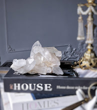 Cargar imagen en el visor de la galería, Himalayan Quartz Cluster - 626g #493
