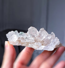 이미지를 갤러리 뷰어에 로드 , Green Phantom Himalayan Quartz Cluster - small 116g #524
