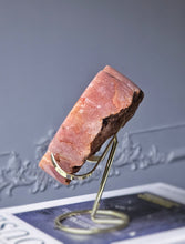 이미지를 갤러리 뷰어에 로드 , Pink Amethyst Heart on Gold Stand - 1.12kg #514
