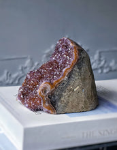 Lade das Bild in den Galerie-Viewer, Galaxy Ametrine Cutbase - 930g #8
