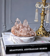 Lade das Bild in den Galerie-Viewer, Earth Red Himalayan Quartz Cluster - 552g #571
