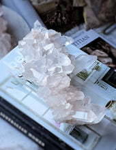 Lade das Bild in den Galerie-Viewer, Himalayan Quartz Cluster with Green Chlorite Inclusion - 1.5kg #574
