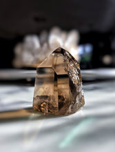 Charger l'image dans la galerie, Smoky Quartz Tower - small 137g #12
