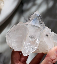 Cargar imagen en el visor de la galería, Himalayan Quartz / Natural Treble Terminated Cluster - 431g #274
