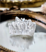Load image into Gallery viewer, Chrysanthemum Clear Quartz Cluster - small 58g #251
