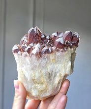 画像をギャラリービューアに読み込む, Red Phantom Quartz Cluster on Rose Gold Stand - 572g #150
