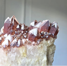 画像をギャラリービューアに読み込む, Red Phantom Quartz Cluster on Rose Gold Stand - 572g #150
