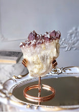 画像をギャラリービューアに読み込む, Red Phantom Quartz Cluster on Rose Gold Stand - 572g #150
