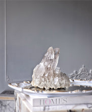 이미지를 갤러리 뷰어에 로드 , High Grade Himalayan Garden Quartz Cluster - 1.37kg #474
