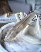 이미지를 갤러리 뷰어에 로드 , Smoky Lemurian Seed Quartz - 58g #359
