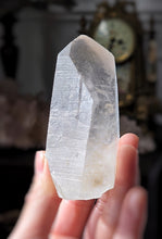 Cargar imagen en el visor de la galería, Lemurian Seed Clear Quartz - 186g #341
