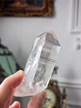 Cargar imagen en el visor de la galería, Lemurian Seed Clear Quartz - 80g #342
