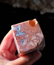 이미지를 갤러리 뷰어에 로드 , Druzy Pink &amp; Blue Agate Cube - 257g #352
