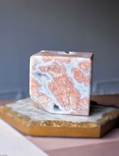 將圖片載入圖庫檢視器 Druzy Pink &amp; Blue Agate Cube - 185g #1
