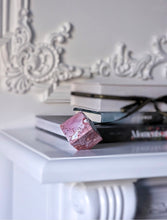 將圖片載入圖庫檢視器 Druzy Pink &amp; Blue Agate Cube - 157g #124
