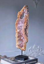 將圖片載入圖庫檢視器 Pink Amethyst Slab on Black Stand - 1.68kg #49
