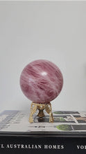 將影片載入圖庫檢視器並播放，Rose Quartz Sphere - 1.86kg #17
