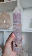 將影片載入圖庫檢視器並播放，Amethyst Agate Tower - 495g #53
