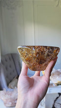 Load and play video in Gallery viewer, Smoky Quartz × Golden Healer Bowl - 952g #208
