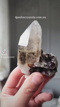 Cargar y reproducir el video en el visor de la galería, Golden Smoky Quartz x Red Chlorite Inclusion - small 100g #229
