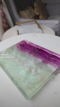 將影片載入圖庫檢視器並播放，Watermelon Fluorite Slab - 420g #128
