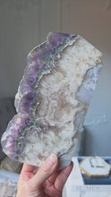 將影片載入圖庫檢視器並播放，Snowflake Fluorite x Pyrite Slab - 736g #113
