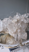 비디오를 갤러리 뷰어 | Premium Grade | Large Himalayan Quartz Cluster - 6.11kg #465에 로드 및 재생
