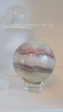 비디오를 갤러리 뷰어 Pink Banded Calcite Sphere - 866g #131에 로드 및 재생
