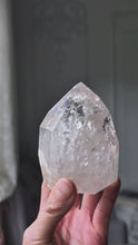 비디오를 갤러리 뷰어 Clear Quartz Tower - Short Chunky 426g #340에 로드 및 재생

