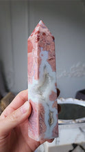 Load and play video in Gallery viewer, Pink &amp; Blue Flower Agate Tower - 330g #66
